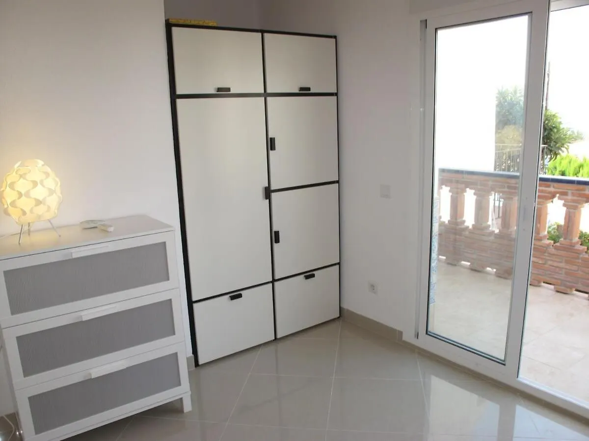 Hernan Cortes Nerja Tatil Evi